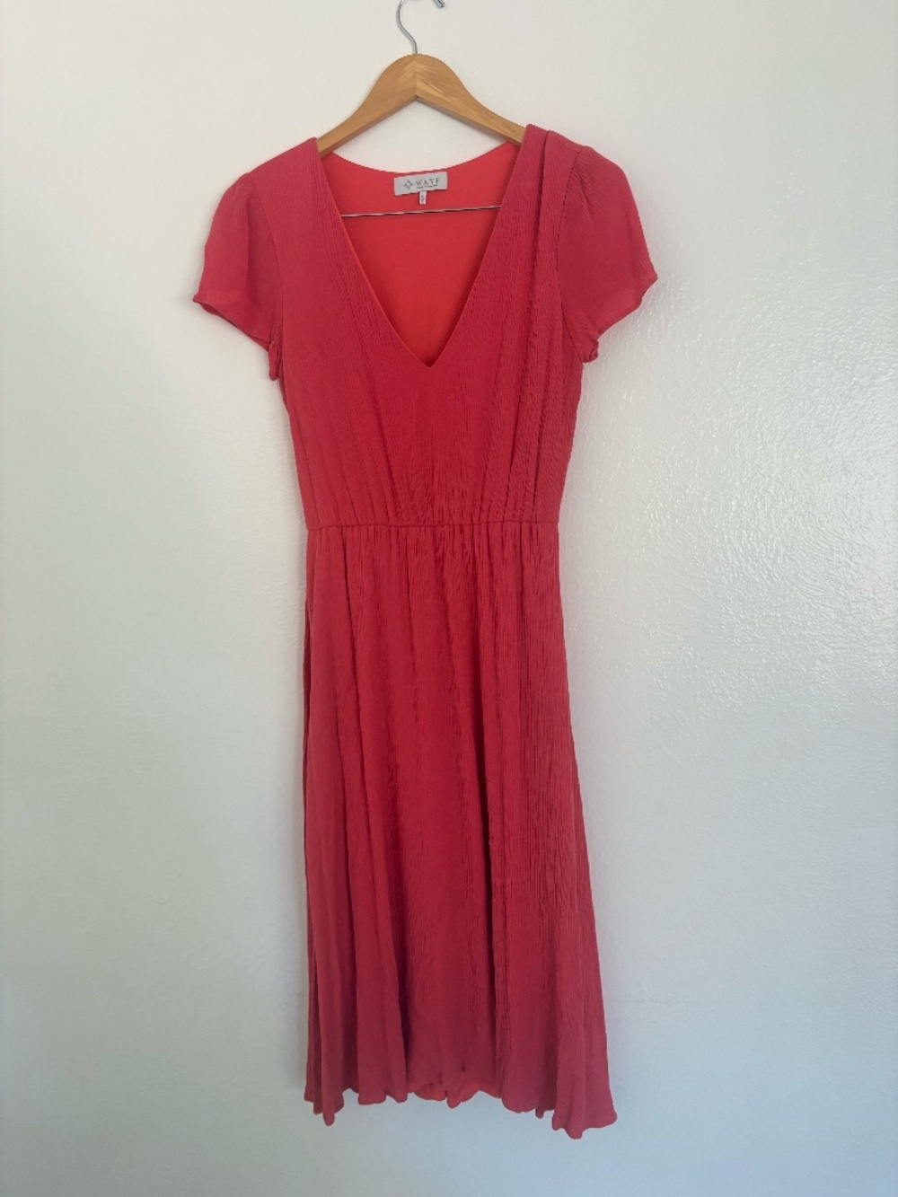 WAYF Coastal Grandmother Coral Textured Midi Dress (S)